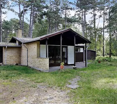 Casa vacanze Three-bedroom Holiday In 4